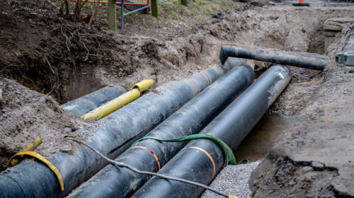 شبكات المياه والصرف الصحي: البنية التحتية الحيوية